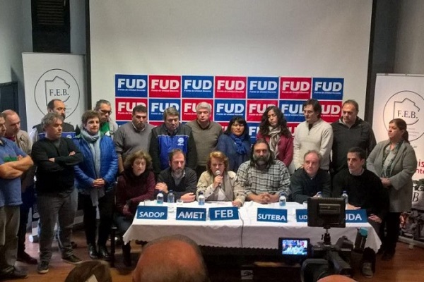 Los gremios, duros con Vidal: “El objetivo del Gobierno era disciplinar a los docentes”