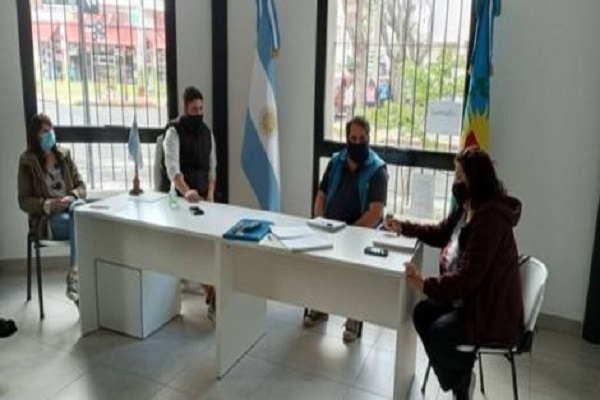 UDOCBA - Reunión entre IOMA y las seccionales de Campana de UDOCBA y SUTEBA