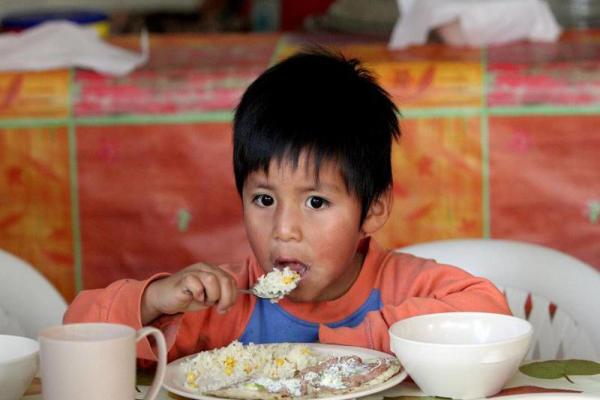 UDOCBA - Duras críticas a Garro por el recorte de los cupos en los comedores de las escuelas